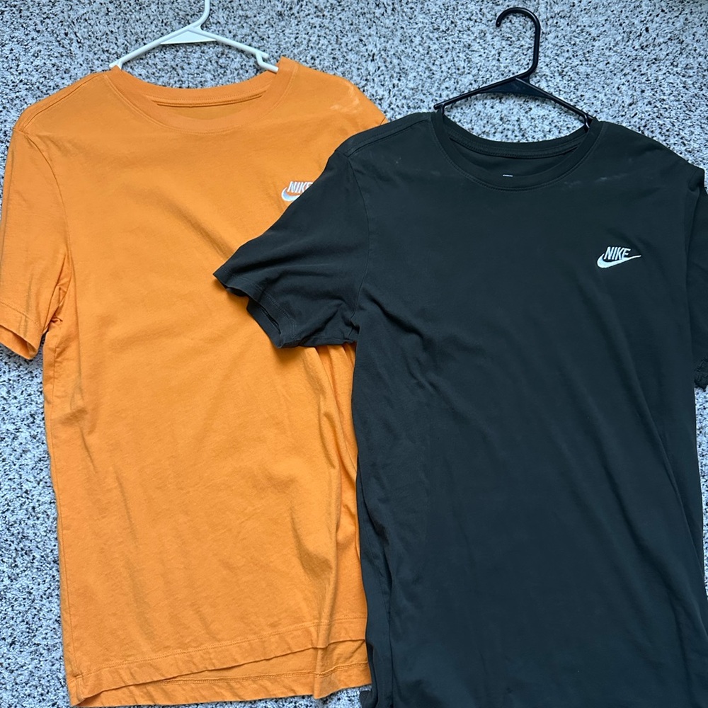 Nike T-Shirt Bundle - Orange & Dark Brown